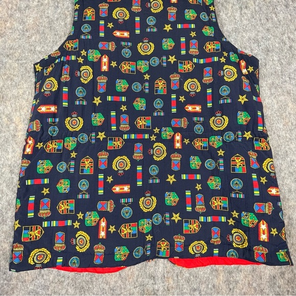 Vtg LizSport Medal Print/Red Reversible Preppy Vintage Military Zip Vest - Sz L - Picture 11 of 16